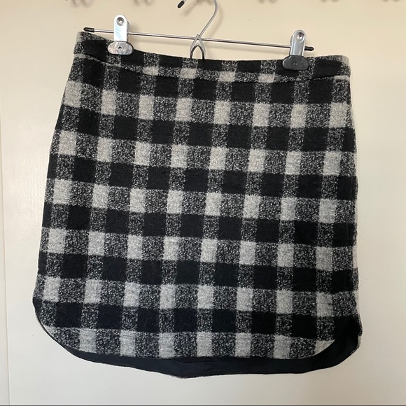 Madewell Dresses & Skirts - Madewell Shirttail wool skirt in Buffalo plaid